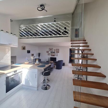 Appartement Le Bastion à Rocroi Extérieur photo